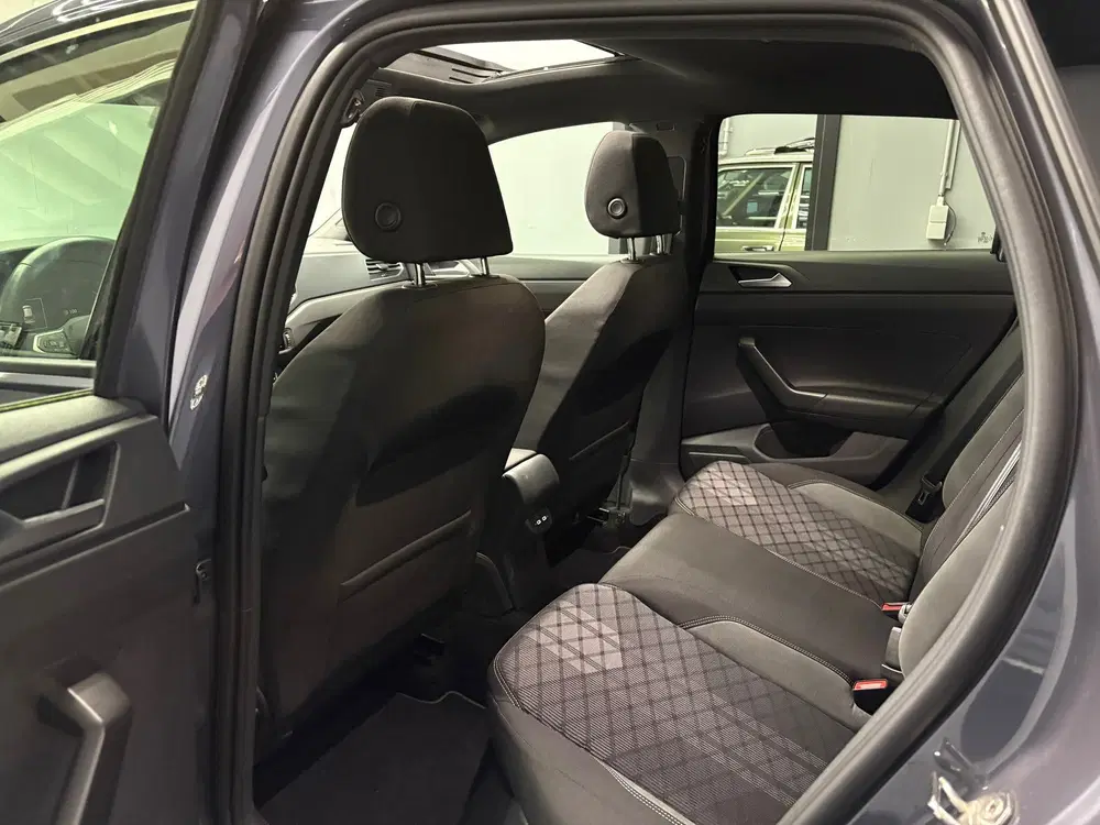 Volkswagen Taigo 1.0 TSI R-Line Pano uit 2022, foto 12