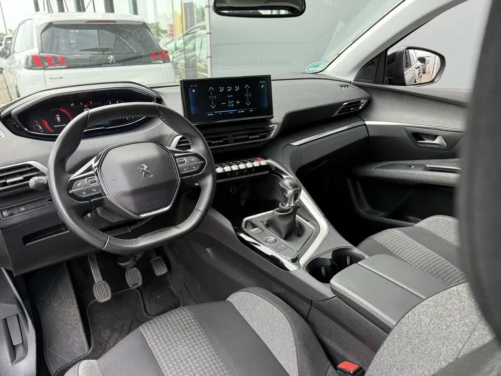 Peugeot 5008 BWJ 2022 1.5 BlueHDI 131PK Active Pack Bus uit 2022, foto 4