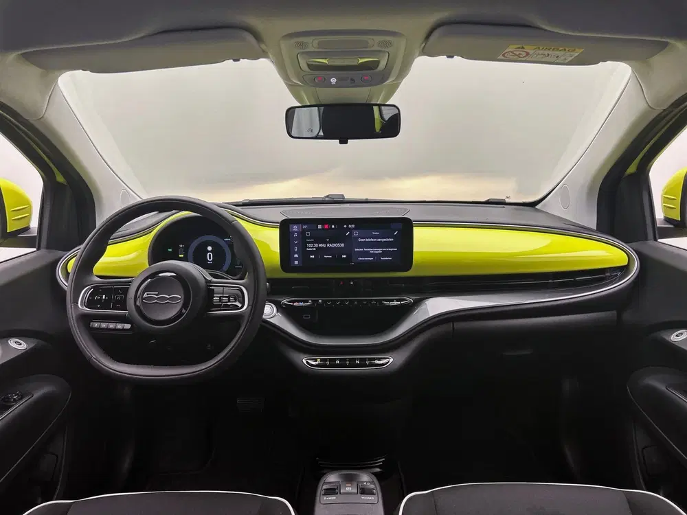 Fiat 500e Icon 24 kWh uit 2024, foto 2