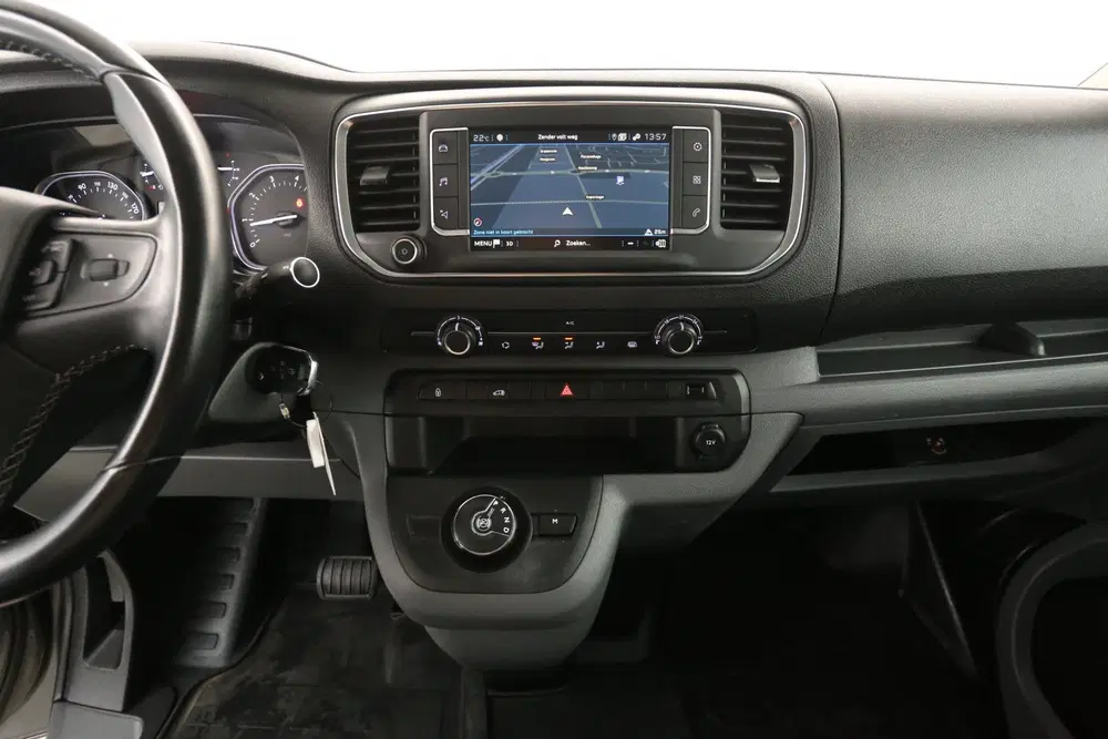 Peugeot Expert 2.0 BlueHDI L2H1 uit 2020, foto 11