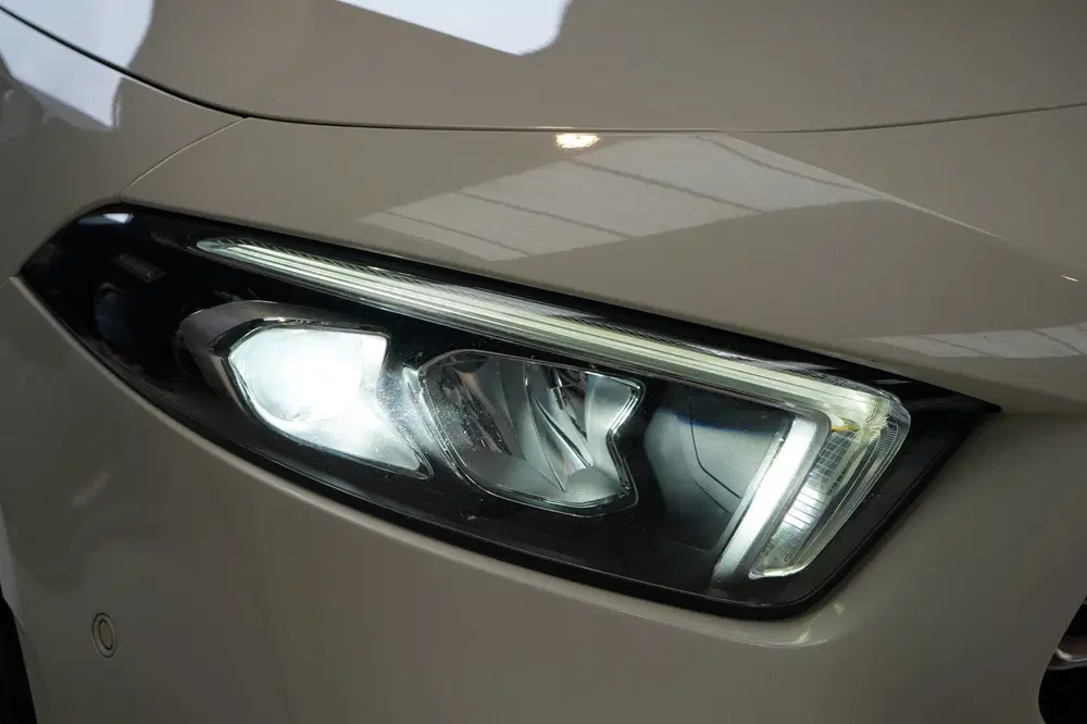 Mercedes-Benz A-Klasse AMG 35 4MATIC Edition 1 uit 2019, foto 13