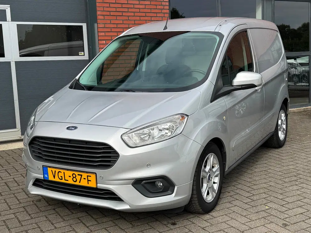 Ford Transit Courier 1.5 TDCI Limited Camera Airco Cruise uit 2020, foto 2