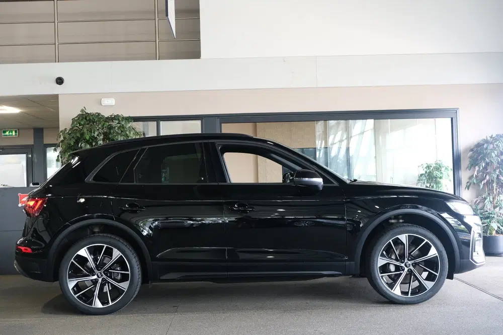 Audi Q5 50 TFSI e Quattro 299PK S-line Leder Navi uit 2023, foto 6
