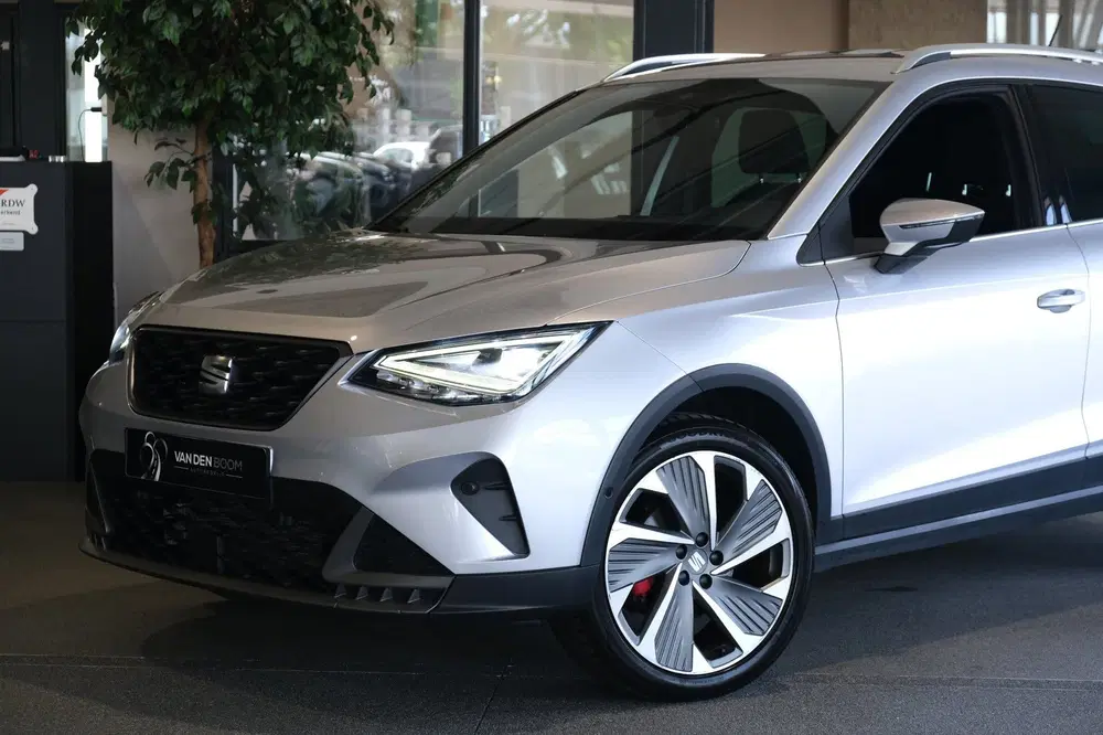 SEAT Arona 1.0 TSI FR DSG Facelift Virtual Navi Led C uit 2022, foto 14