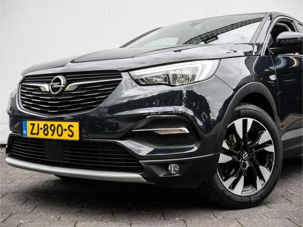 Opel Grandland 1.2 Turbo 130pk Innovation Trekhaak uit 2019, foto 2