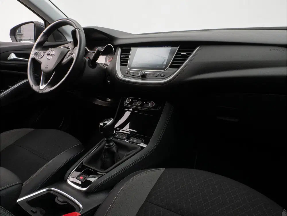 Opel Grandland 1.2 Turbo 130pk Innovation Trekhaak uit 2019, foto 3