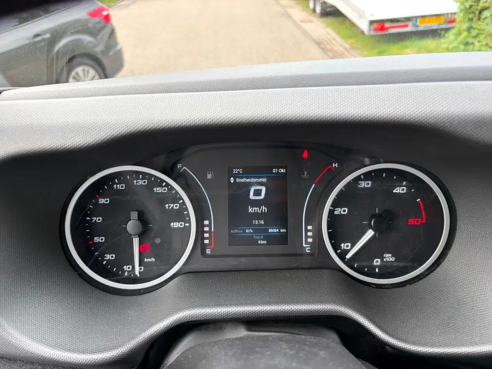Iveco Daily 35C16 3.0 uit 2024, foto 11