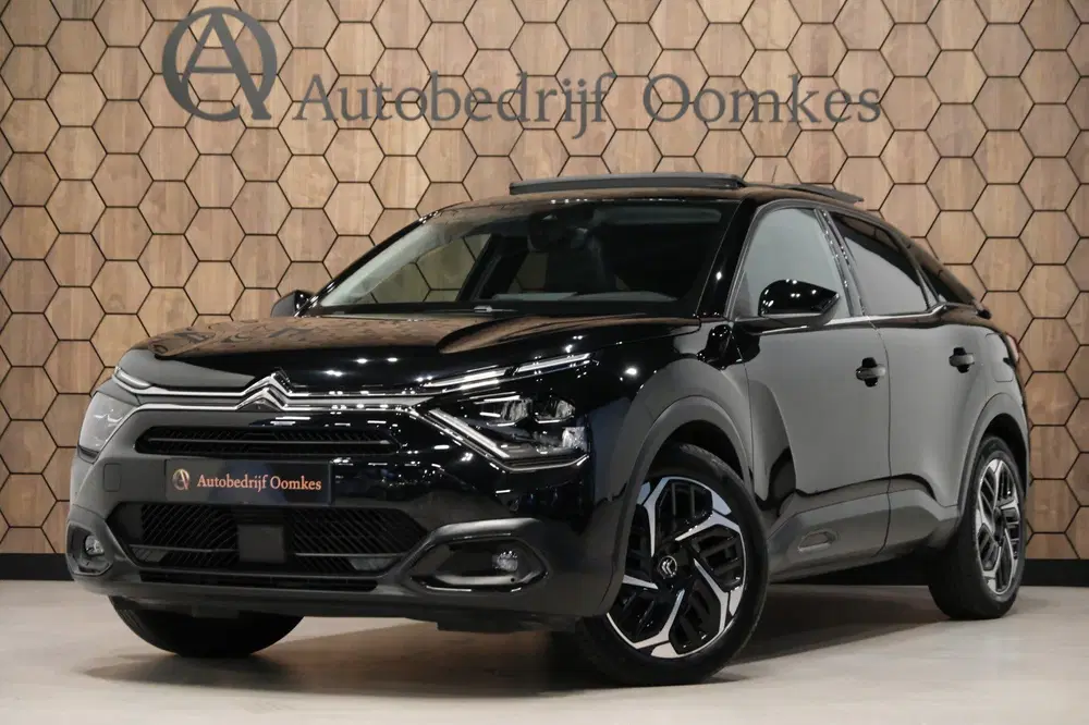 Citroën C4 Citroen C4 1.2 Puretech Shine *PANORAMADAK uit 2022