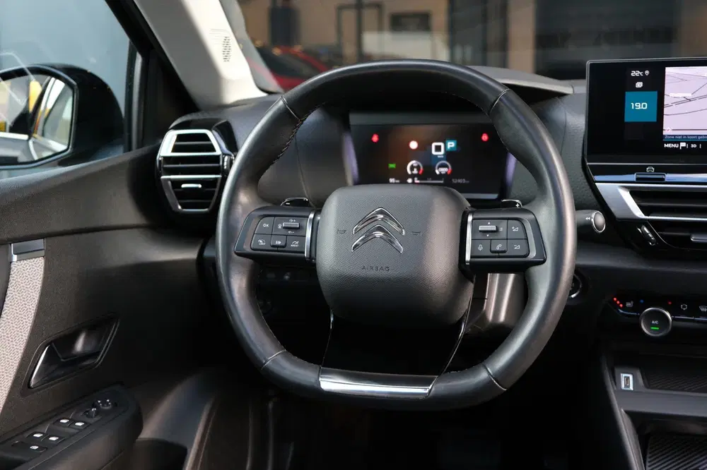 Citroën C4 Citroen C4 1.2 Puretech Shine *PANORAMADAK uit 2022, foto 15