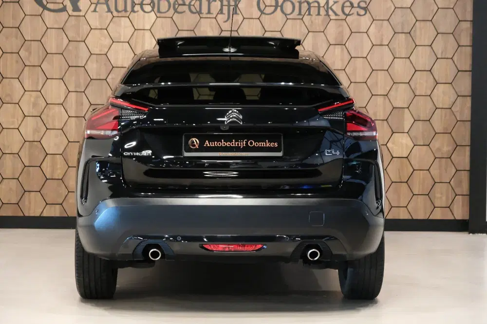 Citroën C4 Citroen C4 1.2 Puretech Shine *PANORAMADAK uit 2022, foto 4