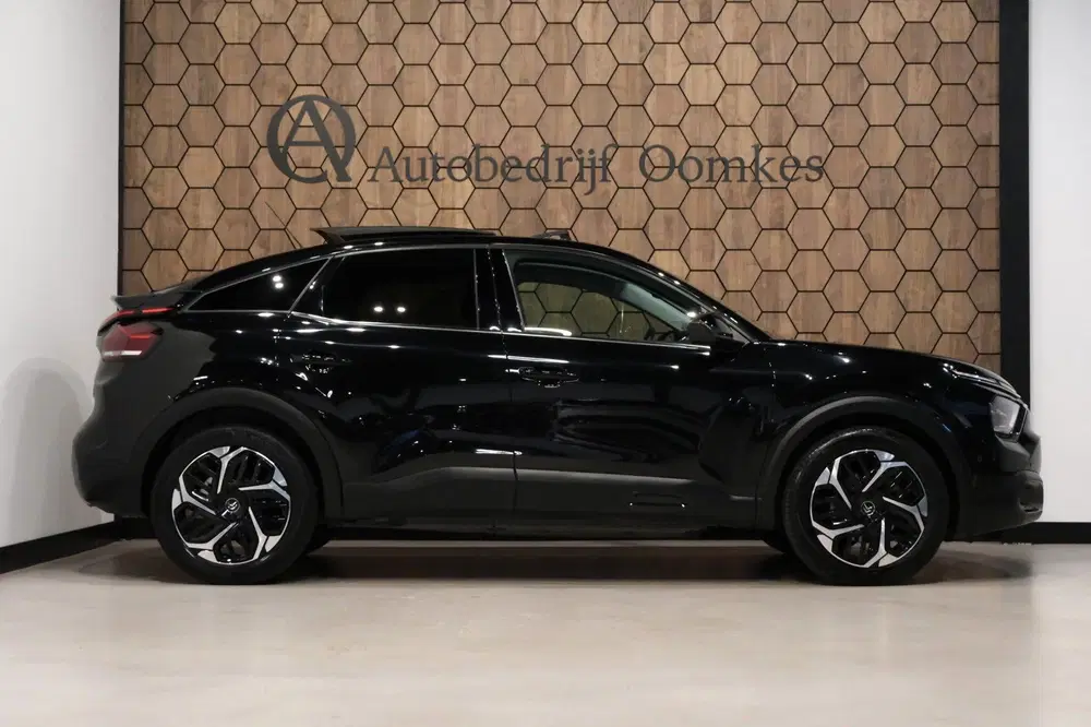 Citroën C4 Citroen C4 1.2 Puretech Shine *PANORAMADAK uit 2022, foto 8