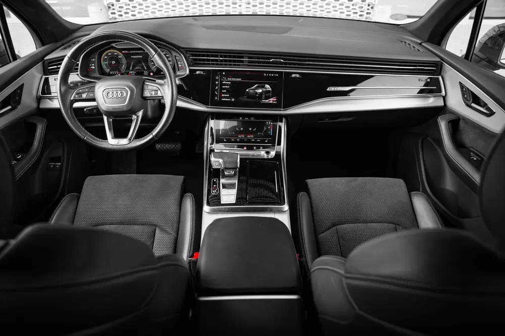 Audi Q7 55 TFSI e quattro Pro Line S uit 2021, foto 11