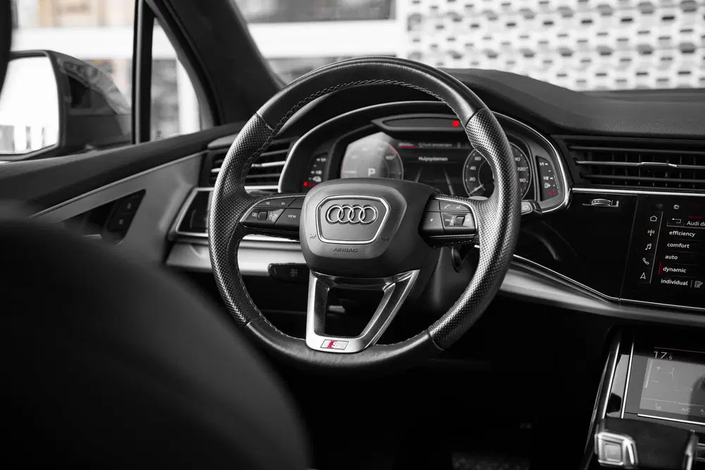 Audi Q7 55 TFSI e quattro Pro Line S uit 2021, foto 12