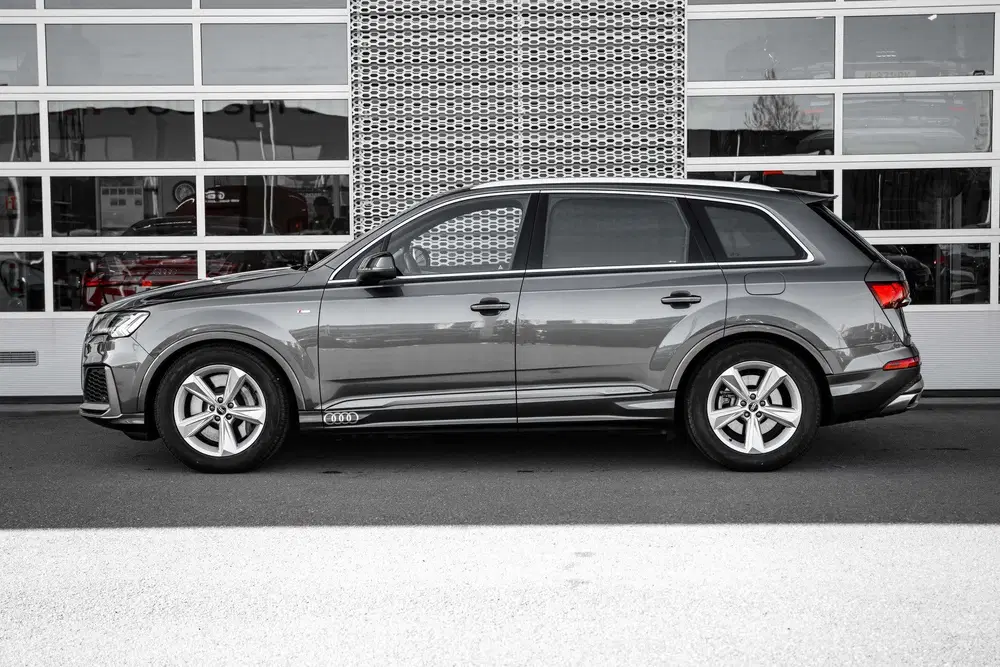 Audi Q7 55 TFSI e quattro Pro Line S uit 2021, foto 5