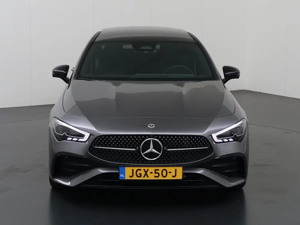 Mercedes-Benz CLA 180 Business Solution AMG uit 2025, foto 3