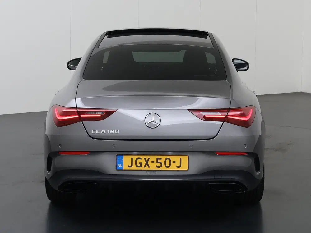 Mercedes-Benz CLA 180 Business Solution AMG uit 2025, foto 4