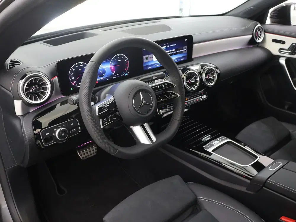 Mercedes-Benz CLA 180 Business Solution AMG uit 2025, foto 7
