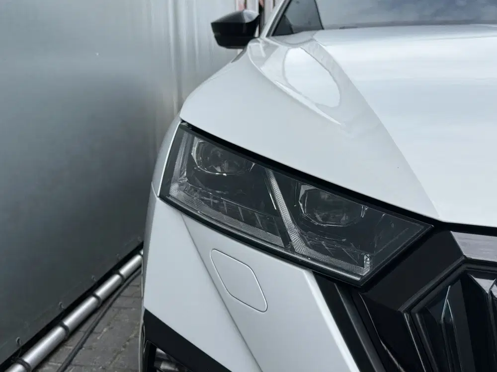 Skoda Octavia BWJ 2023 1.4 TSI iV RS 225PK FULL LED uit 2023, foto 12
