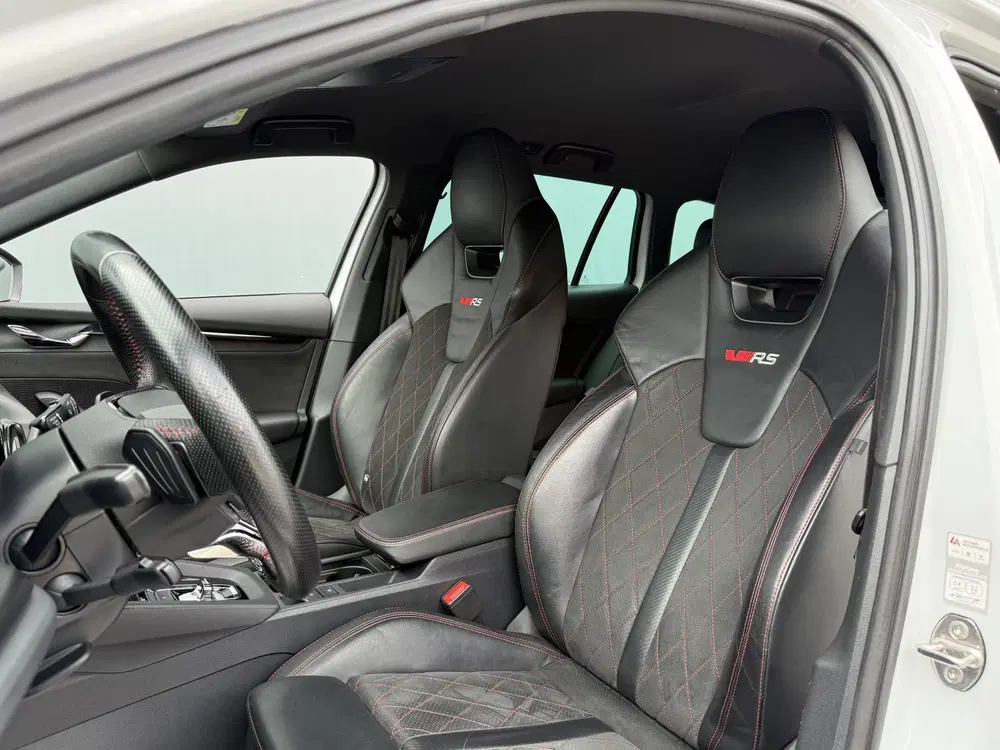 Skoda Octavia BWJ 2023 1.4 TSI iV RS 225PK FULL LED uit 2023, foto 5