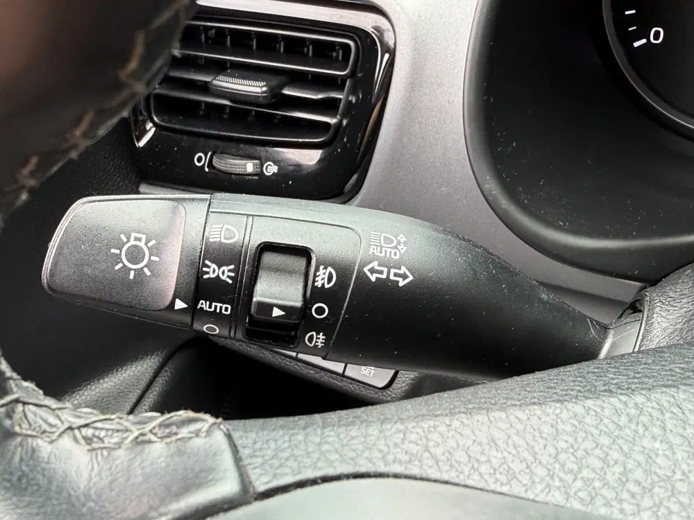 Kia Stonic BWJ 2021 1.0 T-GDi MHEV 100 PK DynamicPlus uit 2021, foto 14