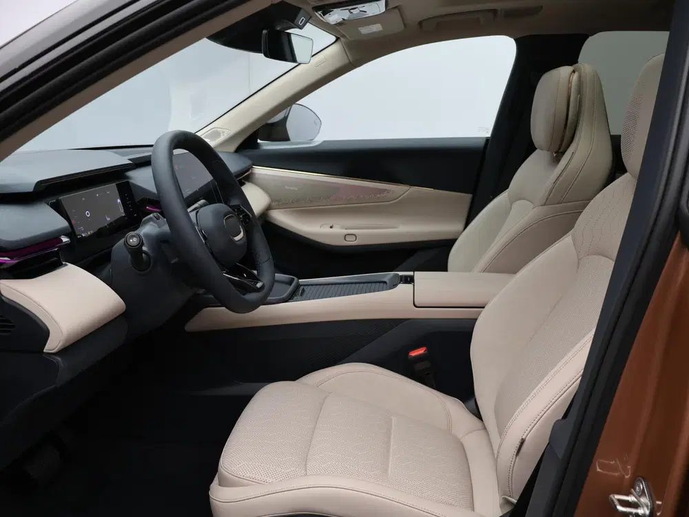 Lynk & Co 08 1.5 More uit 2026, foto 11