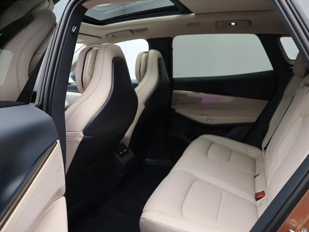 Lynk & Co 08 1.5 More uit 2026, foto 14
