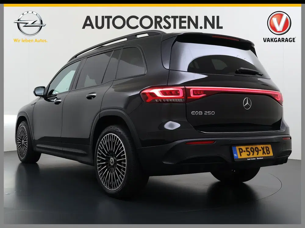 Mercedes-Benz EQB 250 AMG Night 7-Persoons Pano-Dak Adap.Cru uit 2022, foto 2