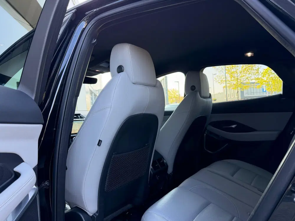 Jaguar E-Pace P300e AWD R-Dynamic SE uit 2025, foto 14