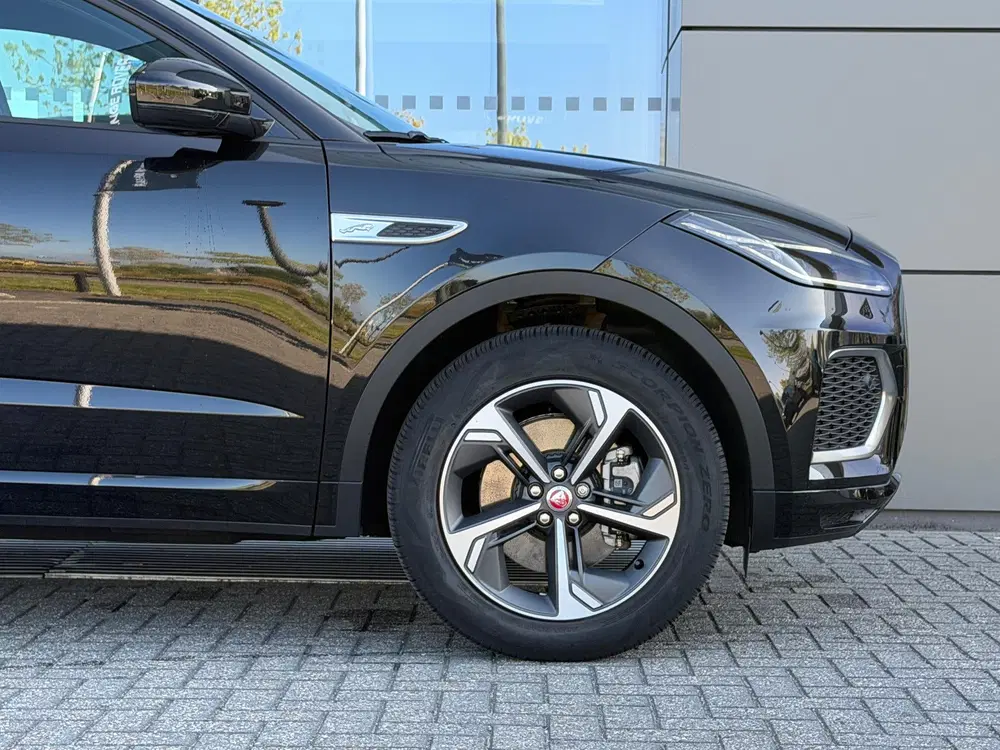Jaguar E-Pace P300e AWD R-Dynamic SE uit 2025, foto 7