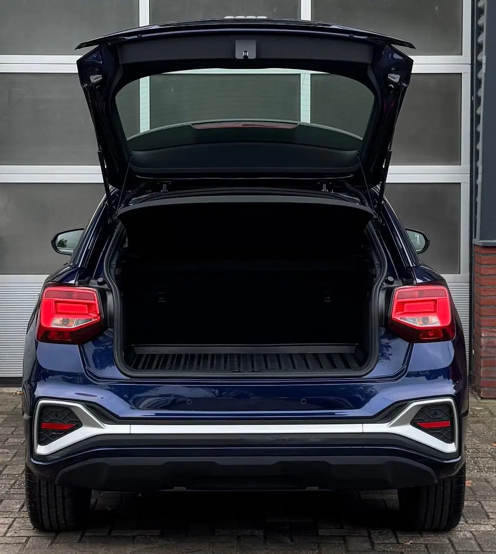 Audi Q2 35 TFSI S-line Edition uit 2021, foto 10