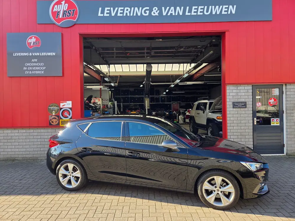 SEAT Leon 1.5 eTSI FR Business Intense Automaat uit 2023, foto 3