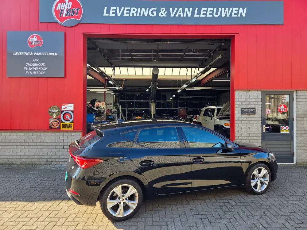 SEAT Leon 1.5 eTSI FR Business Intense Automaat uit 2023, foto 4