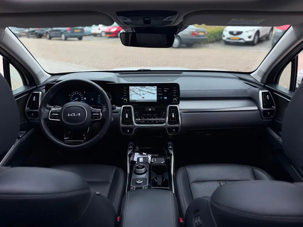 Kia Sorento 1.6 T-GDI 180PK Hybrid 2WD DynamicPlusLine uit 2023, foto 2