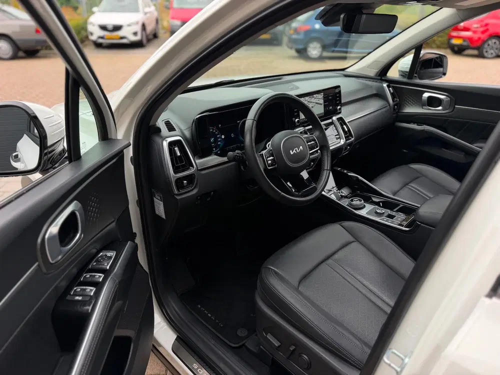 Kia Sorento 1.6 T-GDI 180PK Hybrid 2WD DynamicPlusLine uit 2023, foto 3