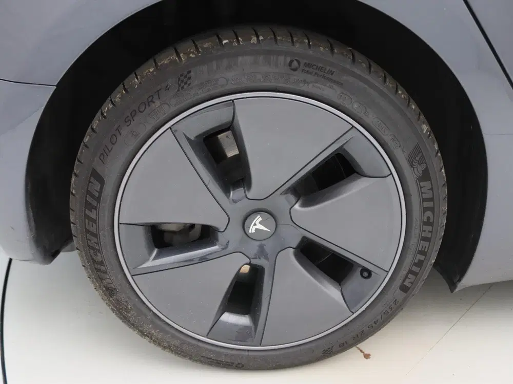Tesla Model 3 Long-Range AWD 351pk 75 kWh 93.8% SoH UPGR uit 2023, foto 15