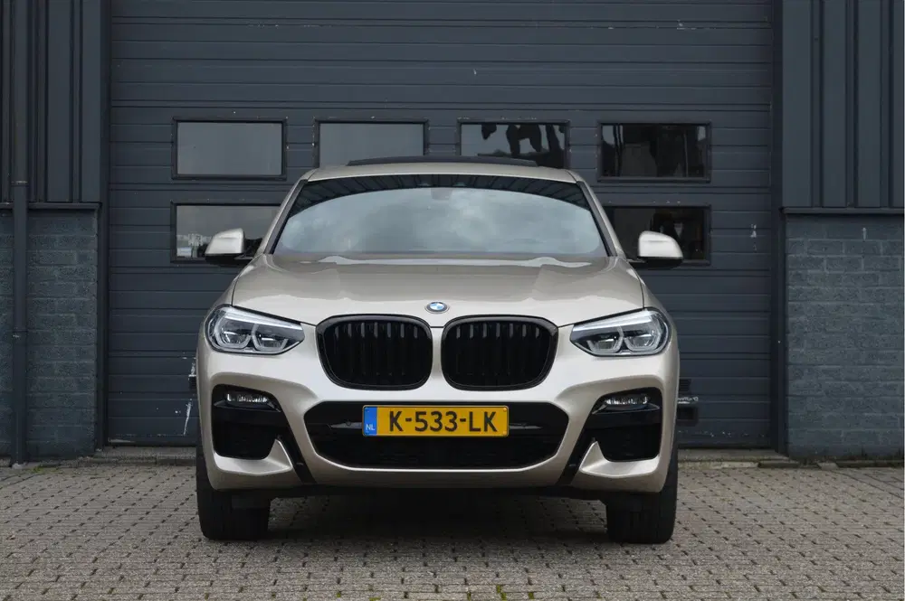 BMW X4 xDrive20i High Executive Edition uit 2021, foto 5