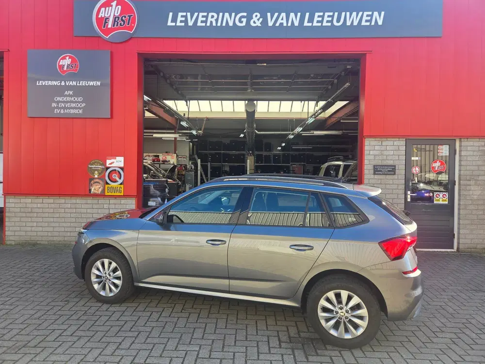 Skoda Kamiq 1.5 TSI Automaat uit 2022, foto 2