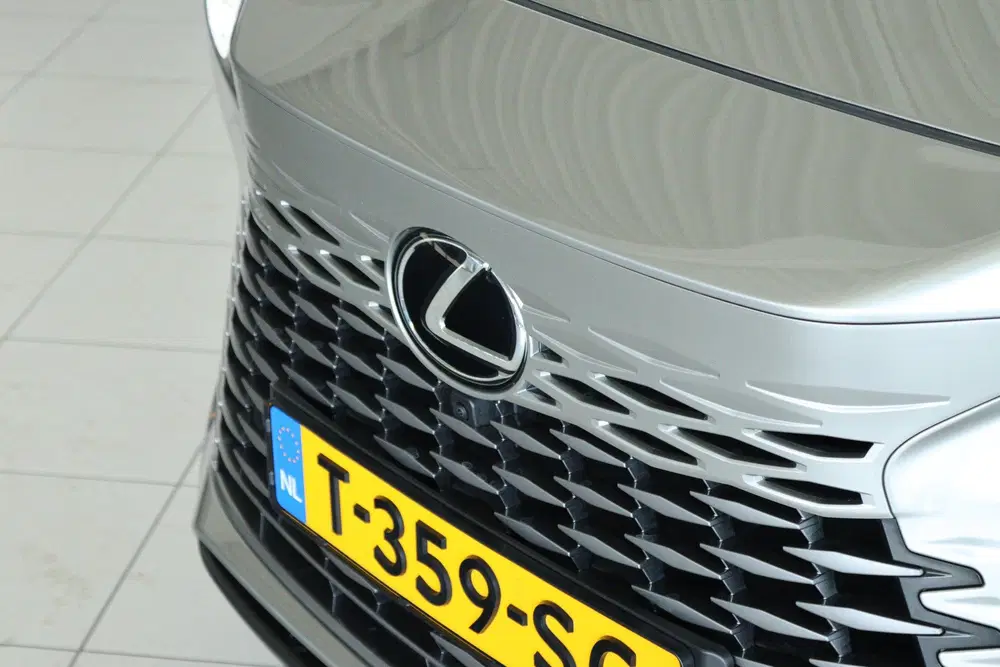 Lexus RX 450h+ Plug-in Hybrid President Line uit 2023, foto 12