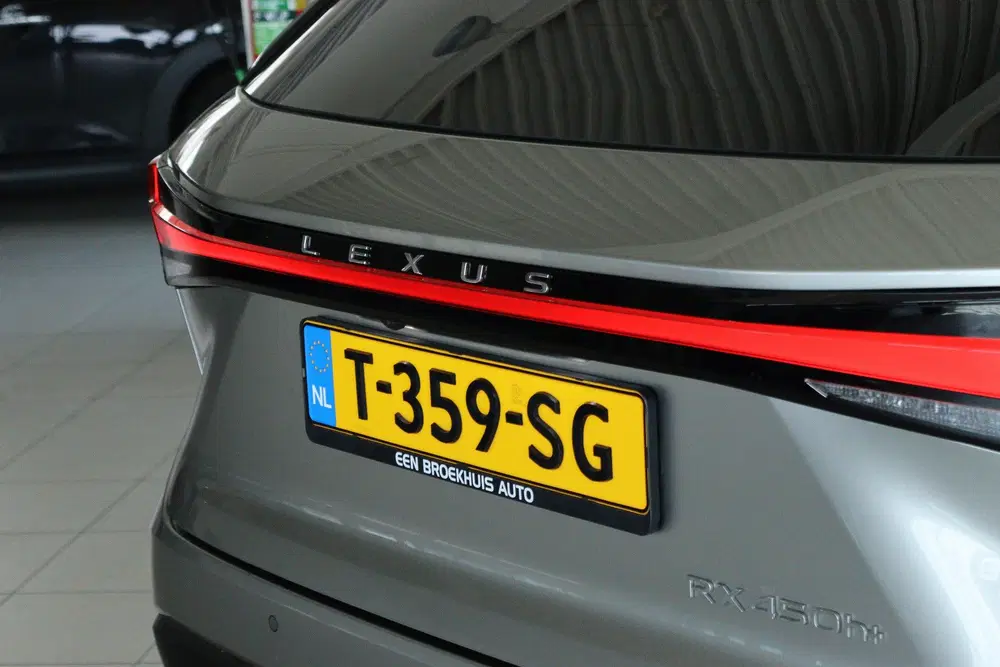 Lexus RX 450h+ Plug-in Hybrid President Line uit 2023, foto 8