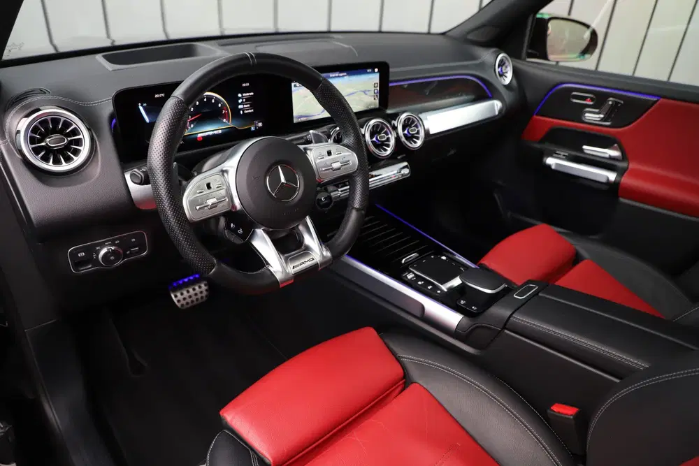 Mercedes-Benz GLB AMG 35 4-Matic uit 2024, foto 4