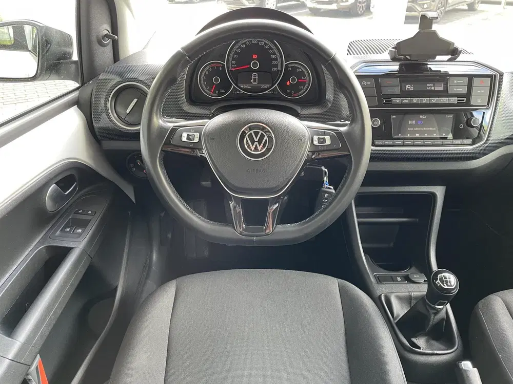 Volkswagen up! 1.0 R-Line uit 2020, foto 2