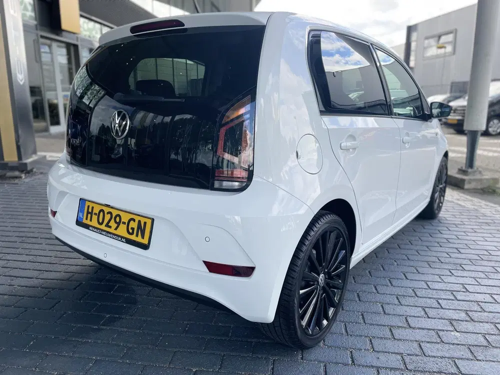 Volkswagen up! 1.0 R-Line uit 2020, foto 7