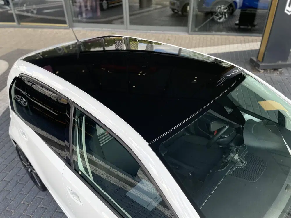 Volkswagen up! 1.0 R-Line uit 2020, foto 9