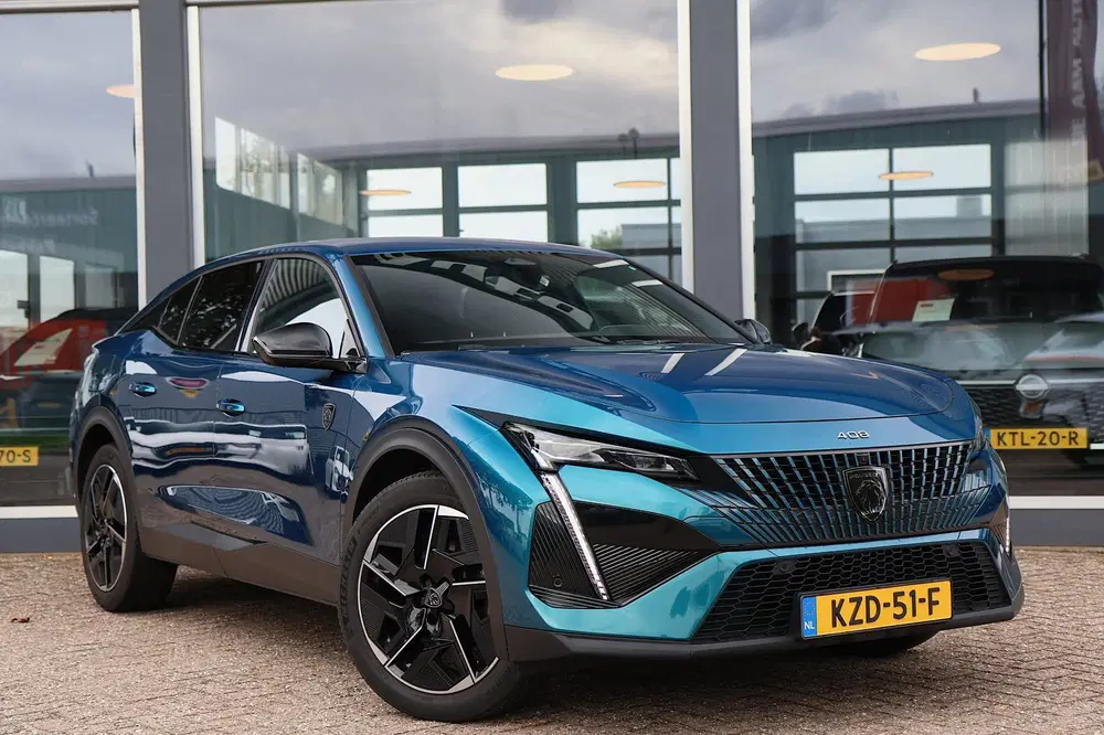 Peugeot 408 1.2 PureTech GT 130 Elektrische Agr Stoele uit 2023, foto 3