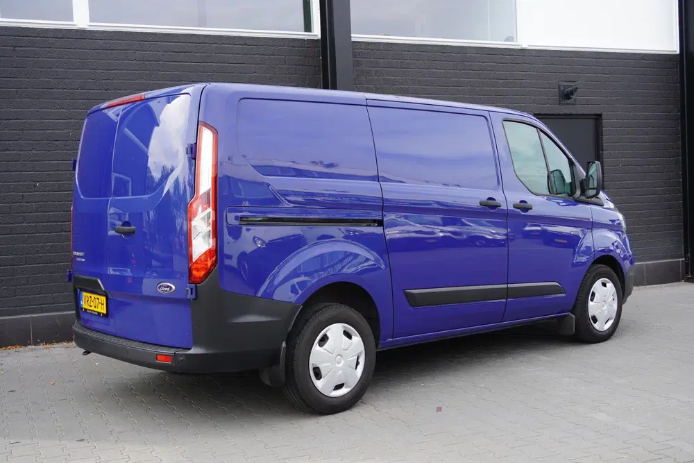 Ford Transit Custom 2.0 TDCI 130PK AUTOMAAT EURO 6 uit 2022, foto 2
