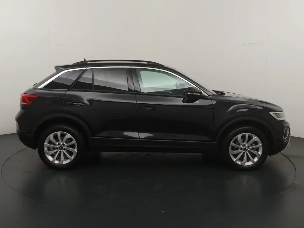 Volkswagen T-Roc 1.5 TSI Life Edition uit 2025, foto 6