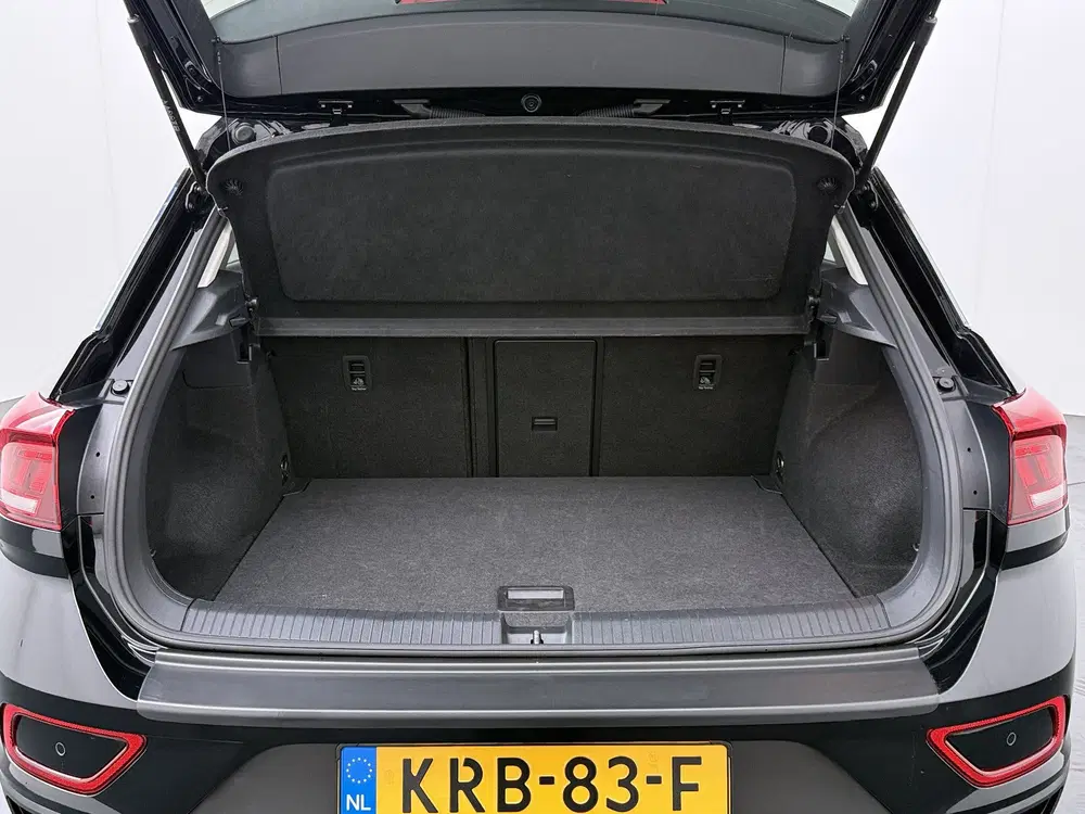 Volkswagen T-Roc 1.5 TSI Life Edition uit 2025, foto 9