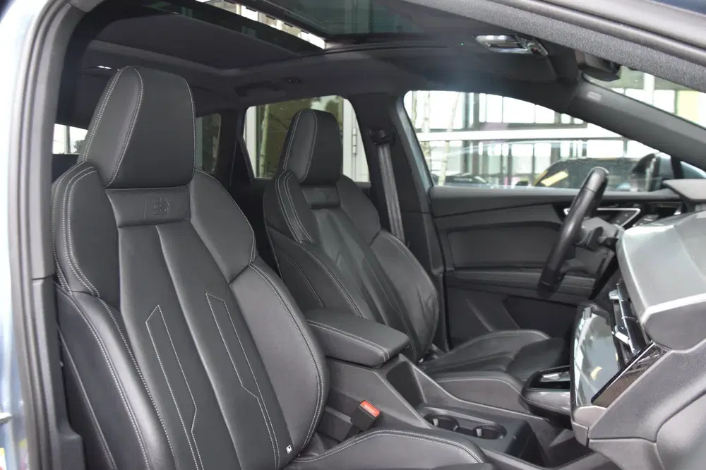 Audi Q4 e-tron 50 QUATTRO S COMPETITION uit 2021, foto 11