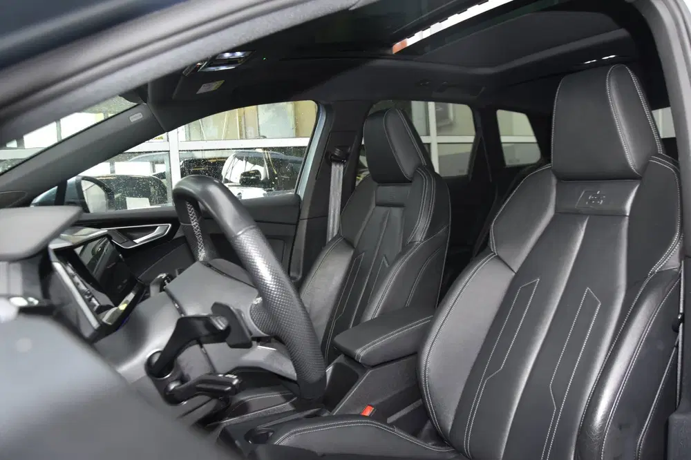 Audi Q4 e-tron 50 QUATTRO S COMPETITION uit 2021, foto 9