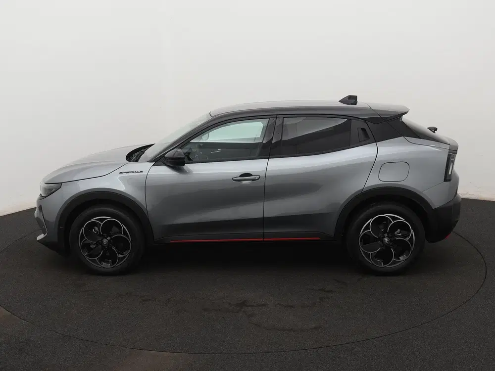 Alfa Romeo Junior Elettrica Speciale 54 kWh uit 2024, foto 5
